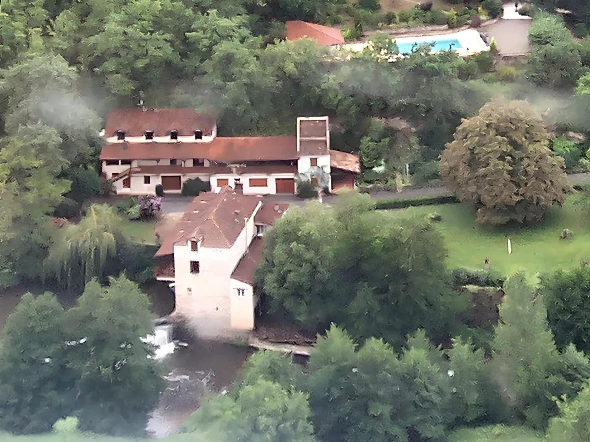 Villa Confortable A Milhars Avec Piscine Privee Экстерьер фото